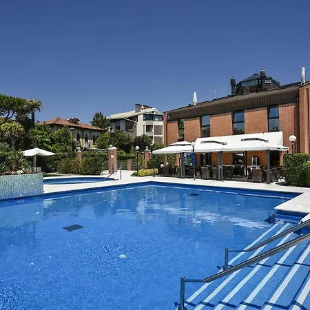 Resort Db Le Del Lido 4*